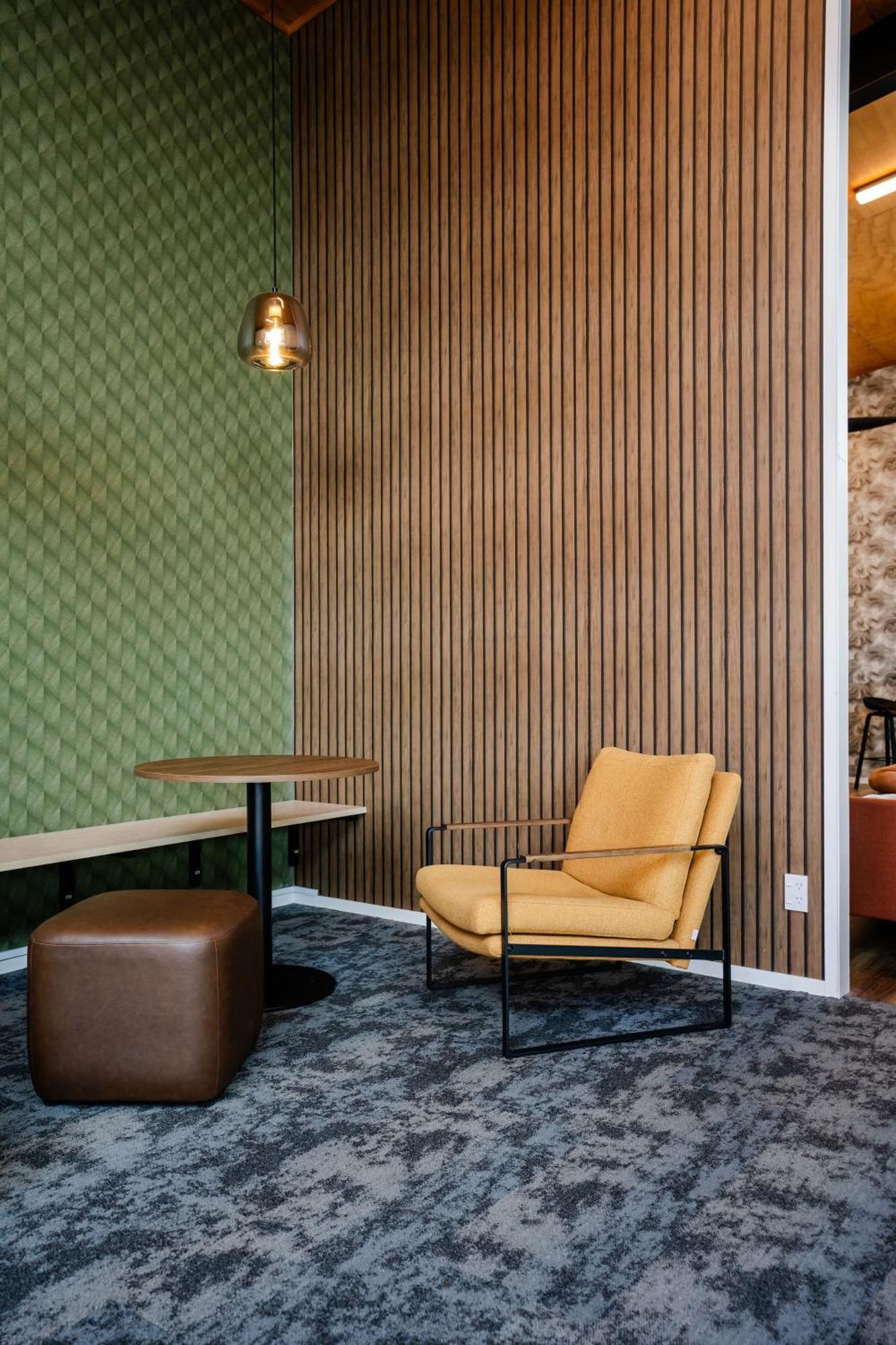 Хостел Haka House Роторуа Экстерьер фото Wall paneling